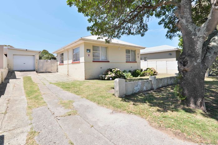 Property #ENT0269343, House sold in Newton Park
