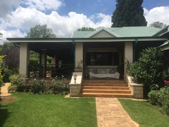 Property #ENT0270266, House for sale in Cullinan Central