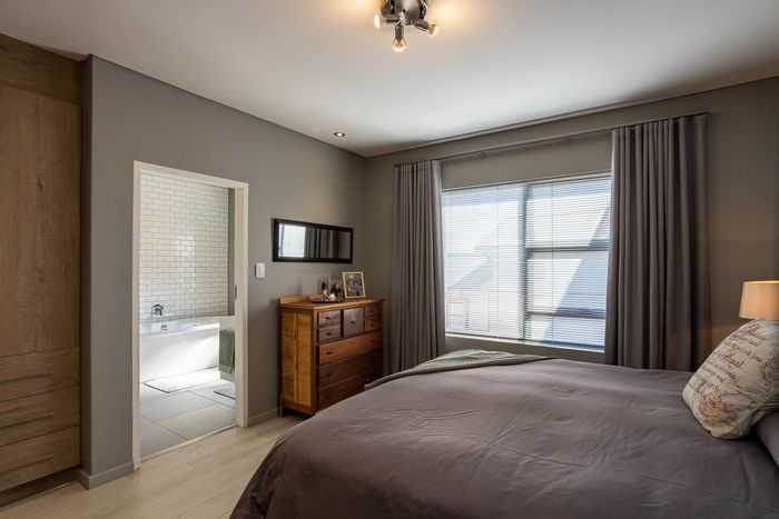 For Sale: 3-Bedroom Townhouse in The Hills Game Reserve Estate, No Load Shedding!