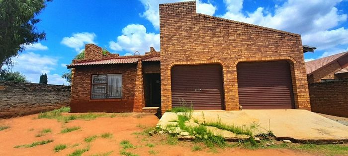 Investment Opportunity: Multi-Unit Property for Sale in Spruit View!