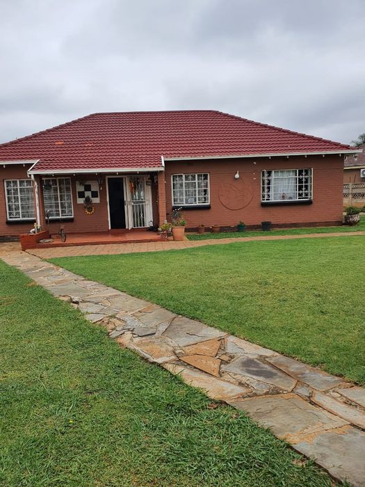Property #ENT0270416, House for sale in Hurlyvale