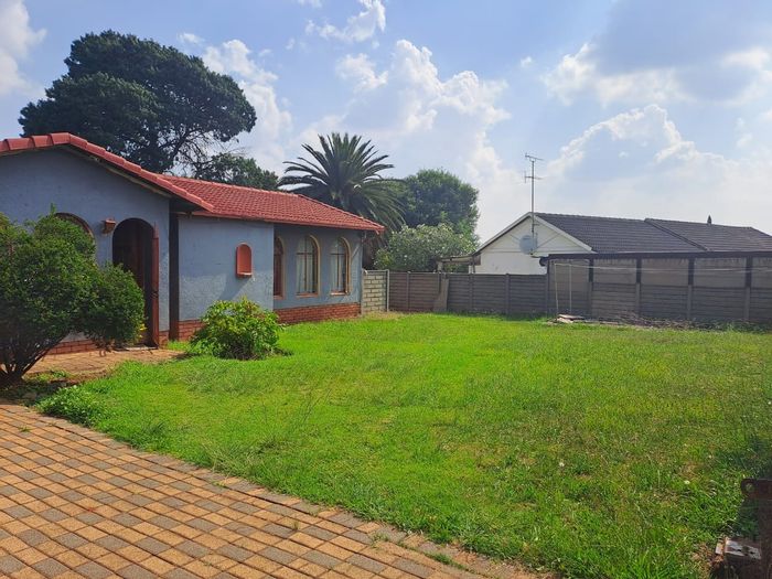 Property #ENT0270776, House for sale in Dalpark
