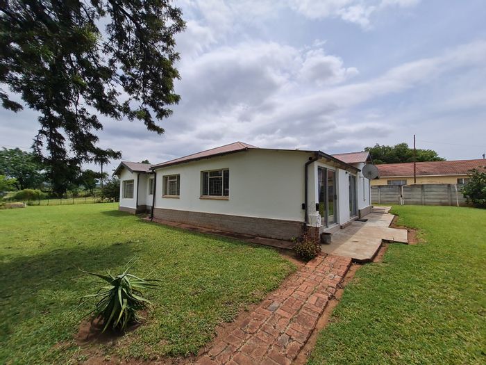 Property #ENT0270962, House for sale in Modimolle Central