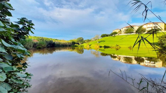 For Sale: Apartment in Sheffield Manor with balcony, pool, and pet-friendly amenities.