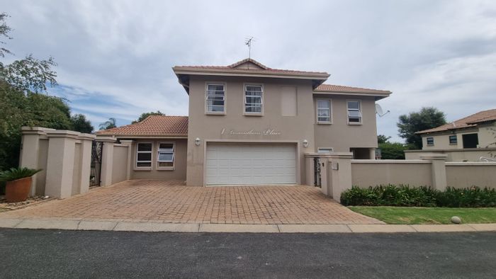 Property #ENT0272879, House for sale in Greenstone Hill