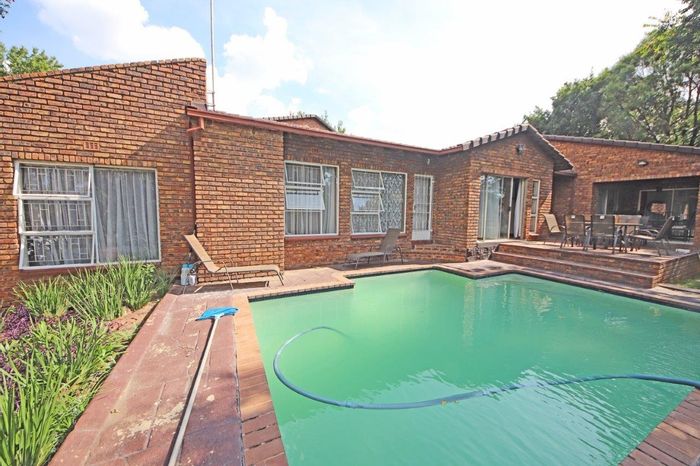 Property #ENT0272989, House for sale in Edenvale Central