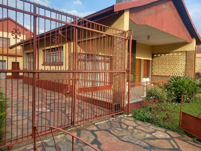 Property #ENT0272935, House for sale in Actonville