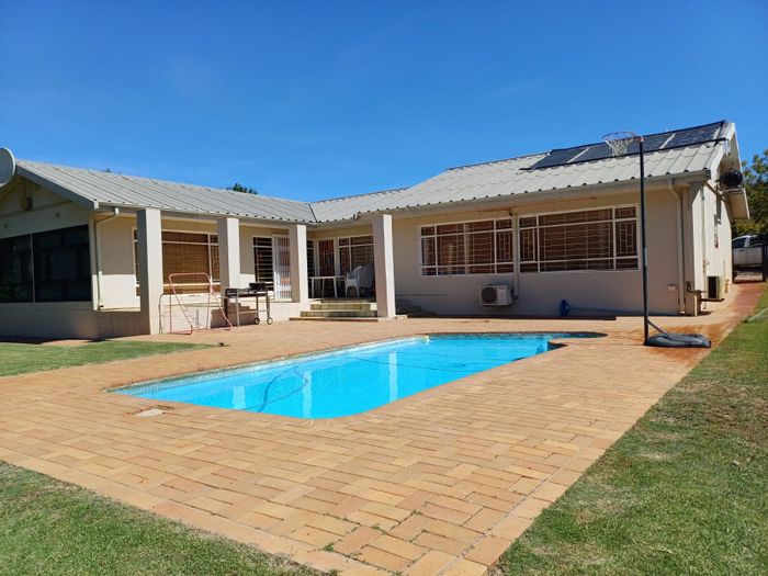 Property #ENT0273052, Farm for sale in Piketberg Rural