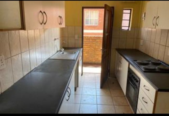Property #ENT0273070, Apartment for sale in Pretoria West