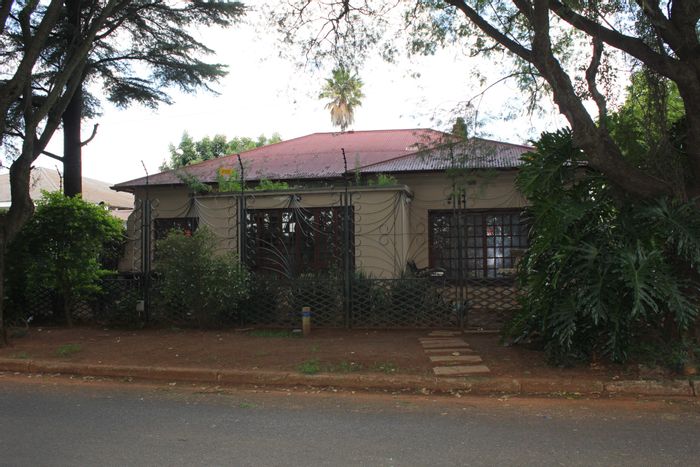 Property #ENT0273099, House for sale in Brenthurst