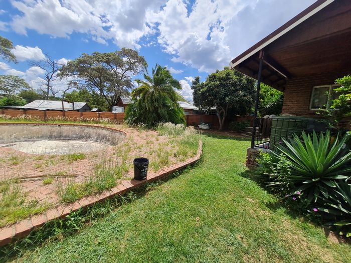 Modimolle Central: For Sale - Two-Story House with Attached 2-Bedroom Flat and Borehole