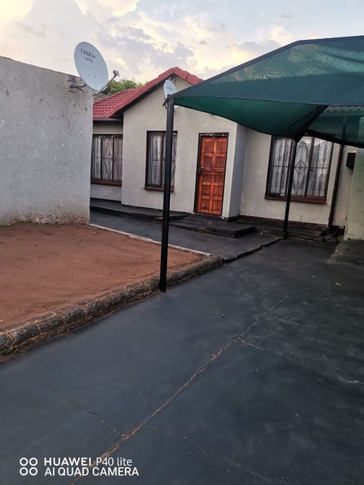 Property #ENT0273273, House for sale in Mamelodi