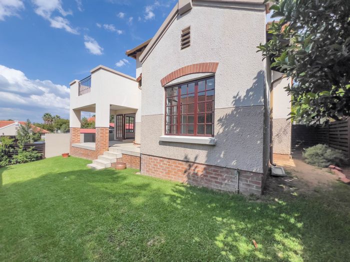 Property #ENT0273595, Townhouse for sale in Lonehill
