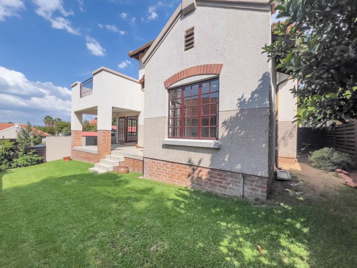 Lonehill Townhouse For Sale: 3 beds, pool, clubhouse, pet-friendly, secure living.