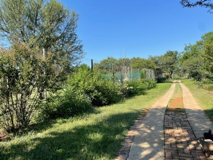 Property #ENT0273507, Small Holding for sale in Hartzenbergfontein