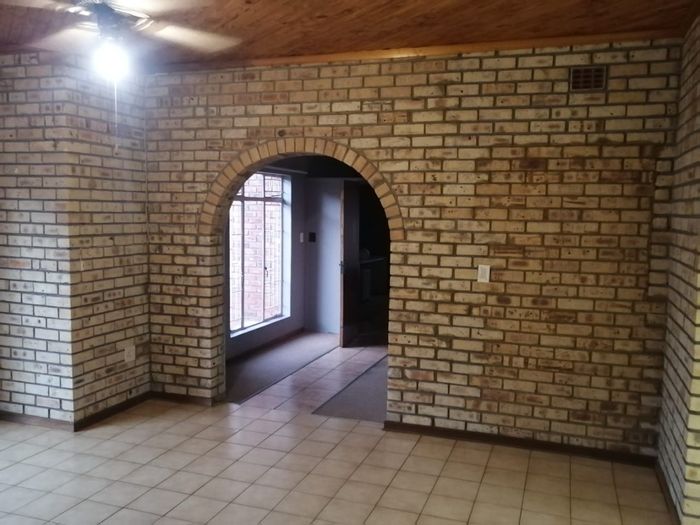 Property #ENT0274057, House rental monthly in Kuruman Central