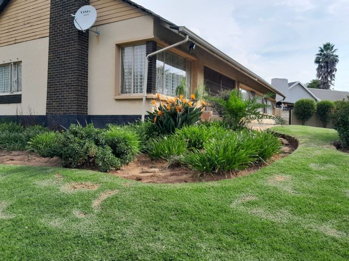 Property #ENT0274079, House sold in Kew