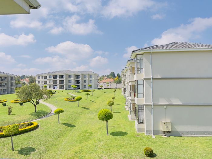 For Sale: 3-Bedroom Apartment in Summerset with Pool, Security, and Play Area.