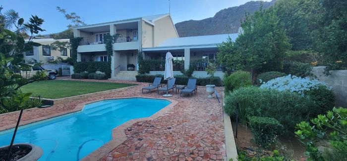 Property #ENT0274114, House for sale in Riebeek West