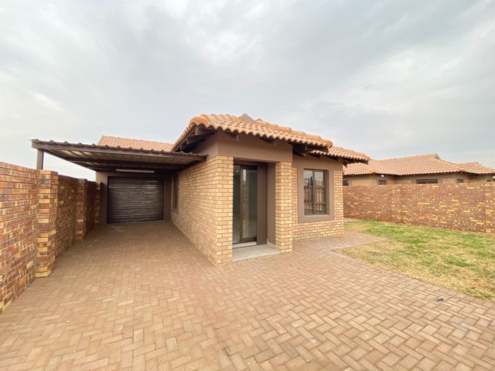 Property #ENT0274243, Townhouse rental monthly in Secunda Central