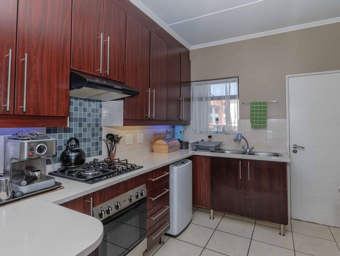 Property #ENT0274290, Apartment for sale in Greenstone Hill