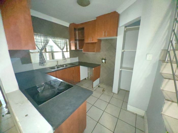 Property #ENT0274295, Townhouse rental monthly in Clubview