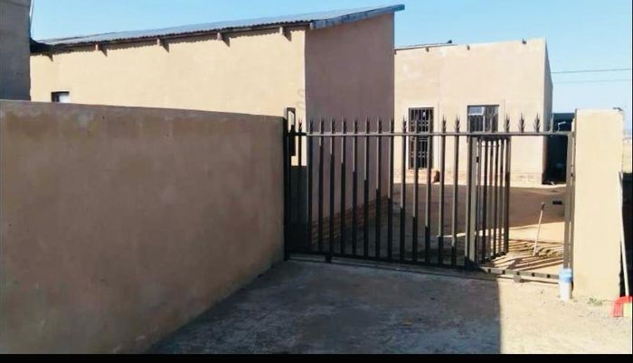 Property #ENT0274213, House for sale in Masetjhaba View