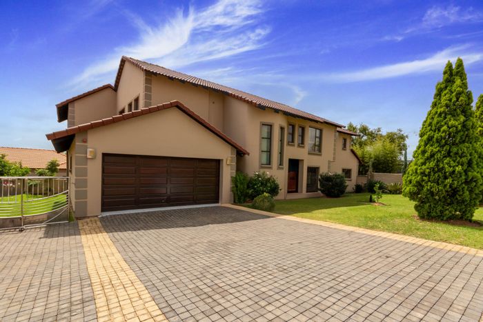Property #ENT0274508, House for sale in Crescent Wood Country Estate