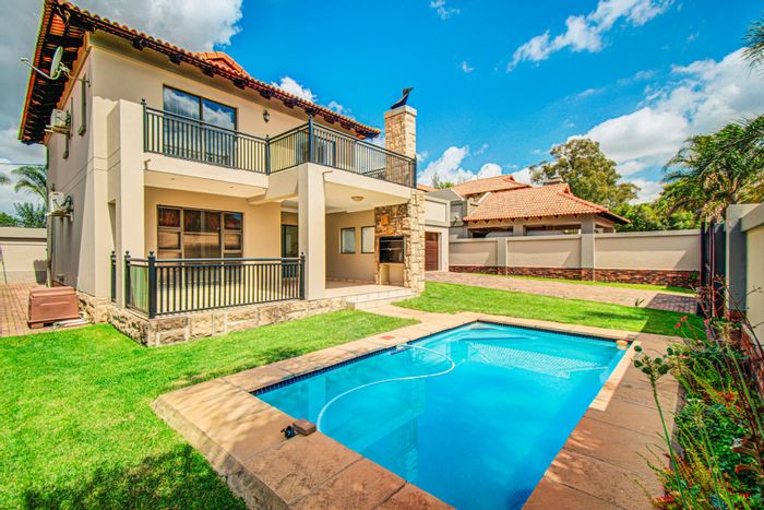 For Sale: House in Glen Marais with pool, garden, and spacious living areas.