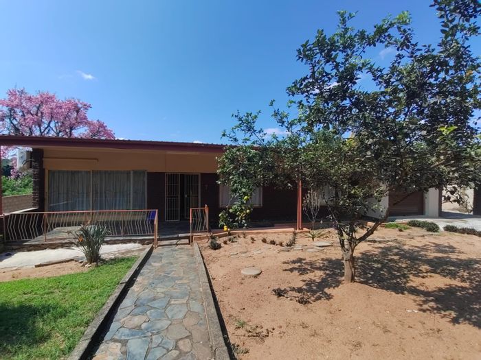 Property #ENT0274749, House for sale in Nelspruit Ext 2