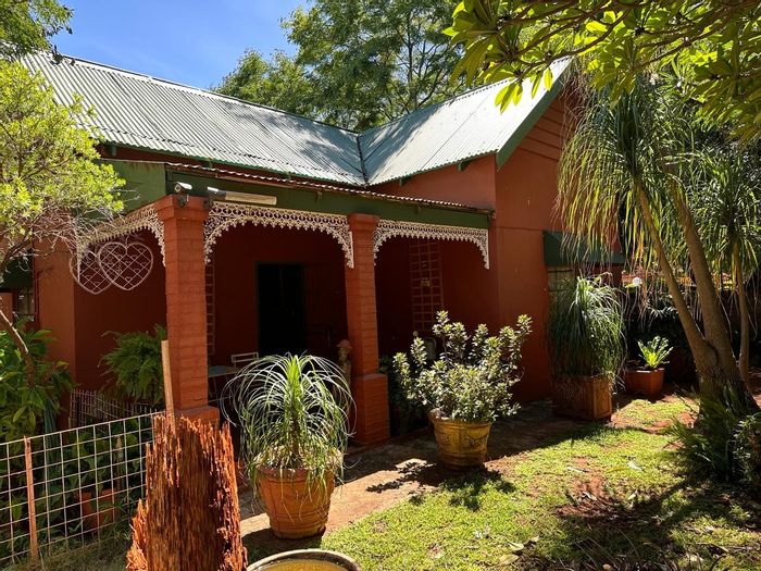 Property #ENT0275205, House pending sale in Mokopane Central