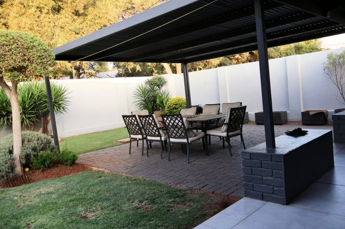 Lyttelton Manor House For Sale: Open-plan living, private patio, ample parking, no loadshedding.