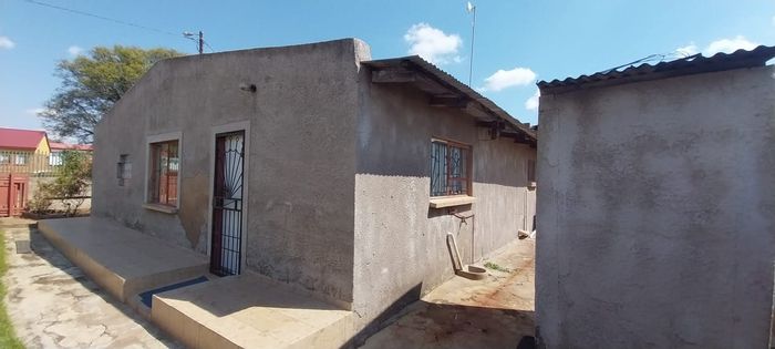 Property #ENT0275568, House for sale in Daveyton