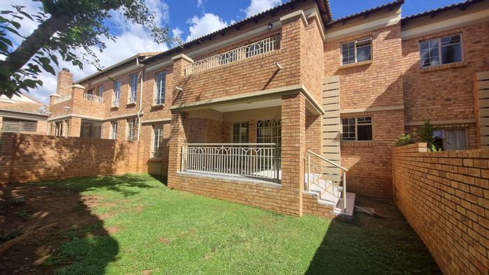 Property #ENT0275747, Townhouse for sale in Moreleta Park