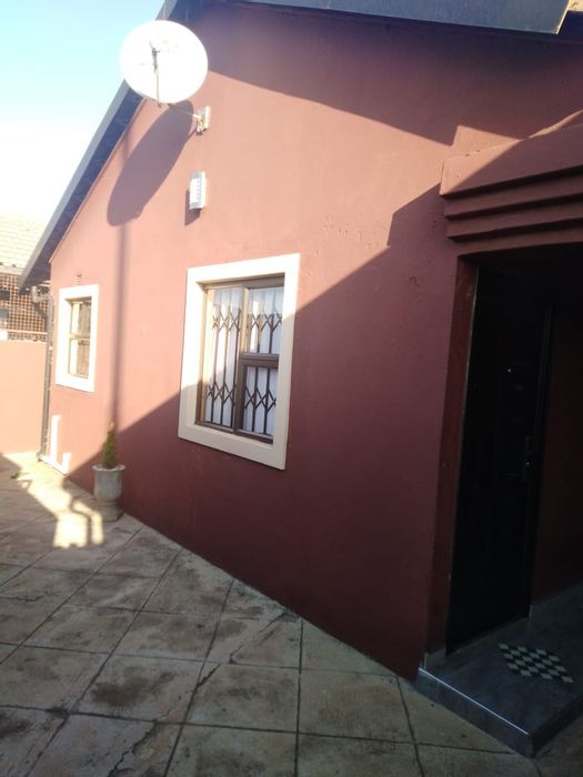 Property #ENT0275904, House for sale in Phiri