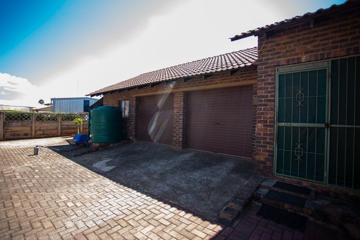 Property #ENT0275918, House for sale in Mokopane Central