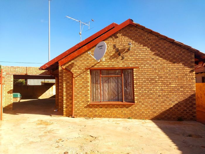 Property #ENT0276124, House for sale in Mohlakeng