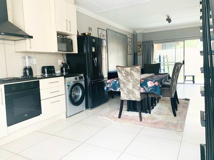 Property #ENT0276550, Townhouse for sale in Witkoppen