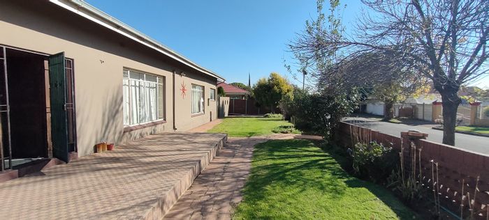 Property #ENT0276669, House for sale in Brakpan Central