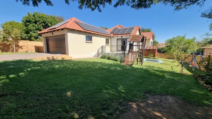 Property #ENT0276824, House for sale in Greenstone Hill