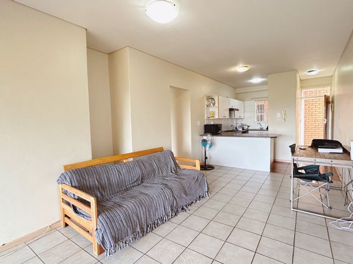 Stylish 2-Bedroom Apartment for Sale in Waterkloof Glen with Private Balcony!