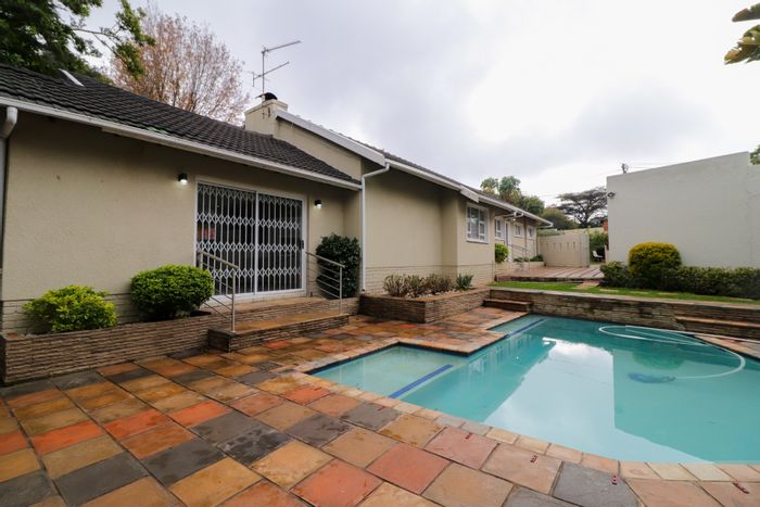 Property #ENT0277018, House rental monthly in Kensington B