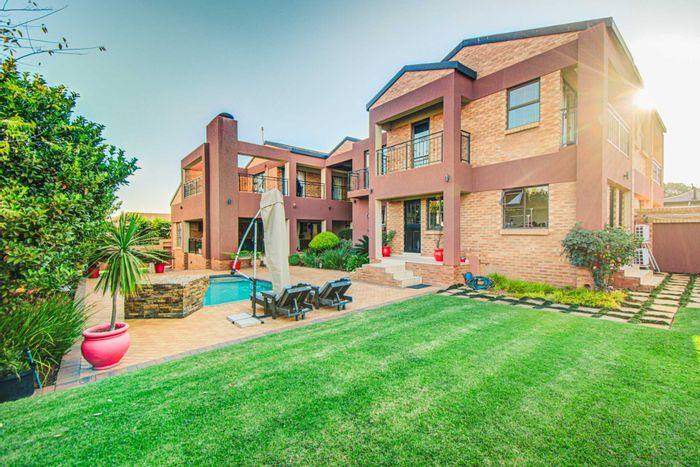 Property #ENT0277213, House for sale in Ebotse Golf Estate