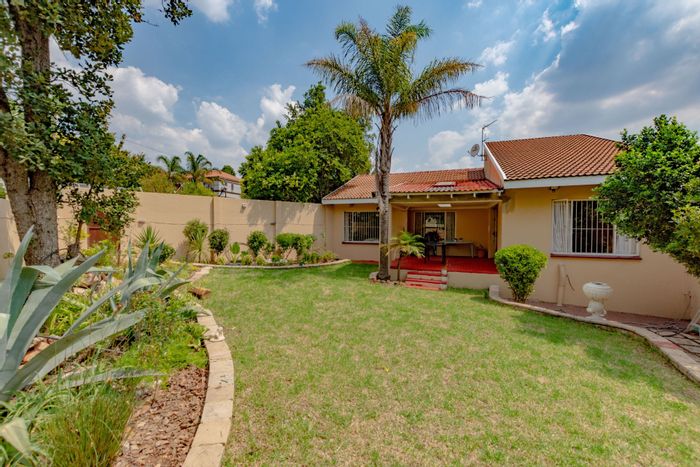Property #ENT0277364, Townhouse rental monthly in Bryanston