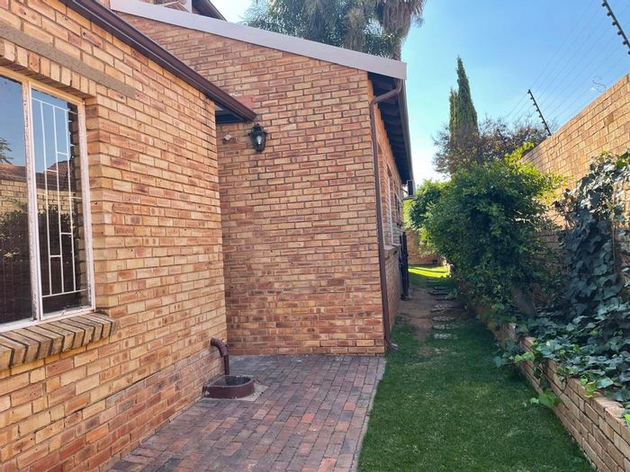Property #ENT0277451, Townhouse for sale in Sundowner