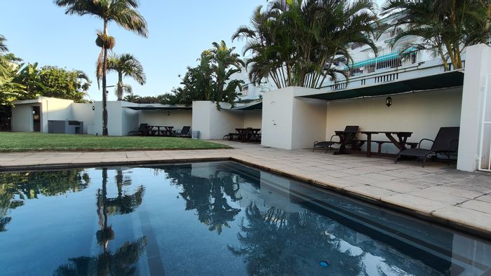 Umhlanga Central Apartment For Sale: Ocean Views, Open Plan, Prime Location!