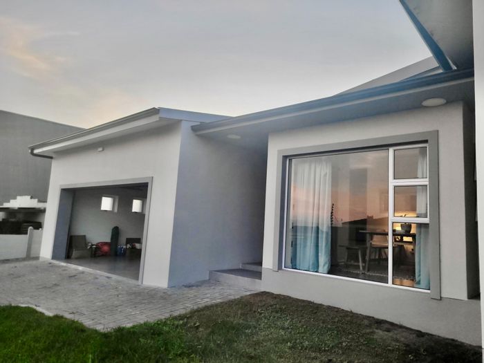 Jeffreys Bay Houses for sale