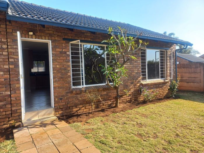 Property #ENT0277555, Townhouse rental monthly in Rooihuiskraal North