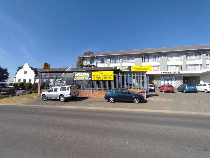 Prime Blairgowrie Retail Space for Sale with Established Auto-Electrical Business!