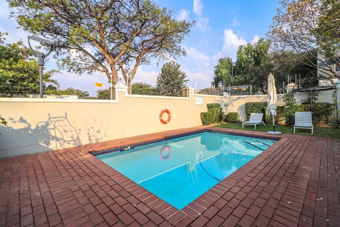 Property #ENT0277563, Townhouse for sale in Bryanston